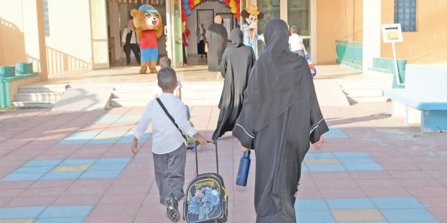 قرارات التخفيف ترهق «التربية»... والاستئذانات الطبية أزمة جديدة