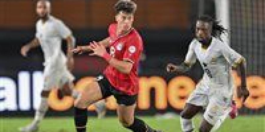 بشير
      التابعي
      نجم
      الزمالك
      السابق:
      إمام
      عاشور
      لاعب
      لا
      غنى
      عنه
      في
      منتخب
      مصر