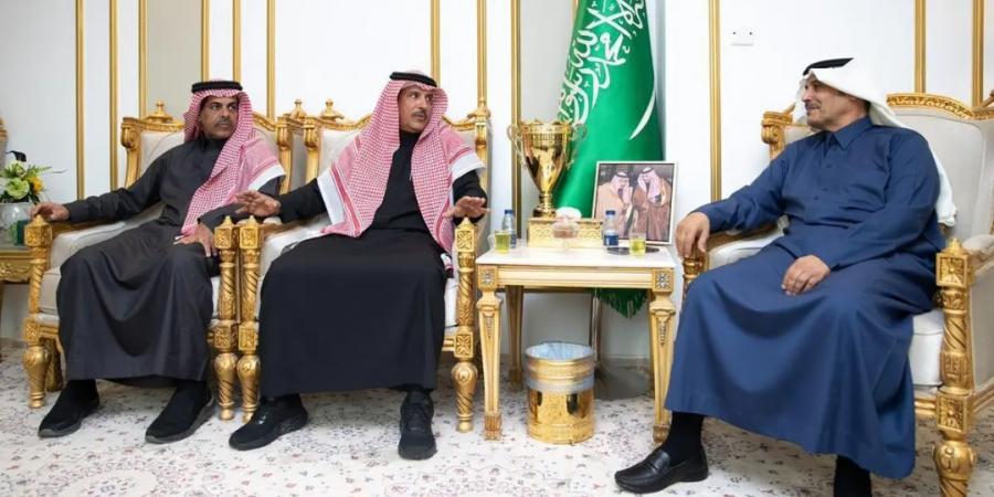 محافظ
      رفحاء
      يستقبل
      إدارة
      ولاعبي
      نادي
      التضامن
      بمناسبة
      تحقيق
      بطولة
      منطقتي
      الشمالية
      والجوف