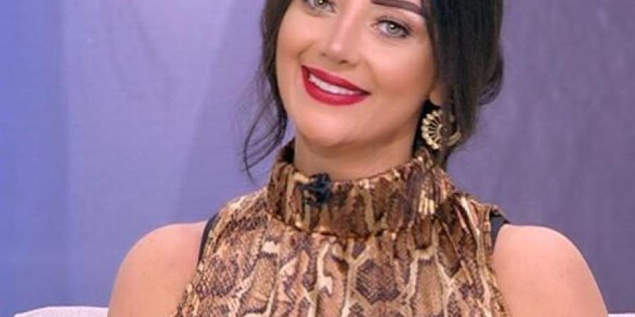 كانت
      سنة
      ستر
      وحبيت
      نفسي
      أكثر..
      رسالة
      رضوى
      الشربيني
      قبل
      انتهاء
      2025