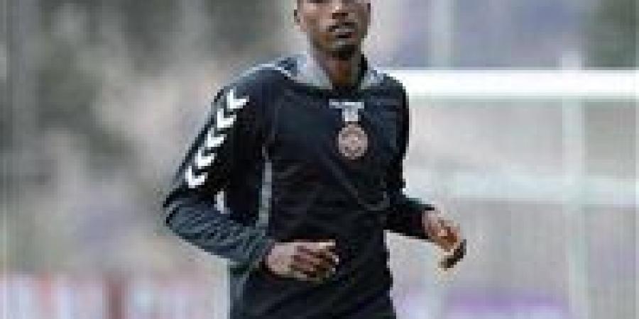 نصب
      على
      رجال
      أعمال..
      حبس
      علي
      غزال
      لاعب
      منتخب
      مصر
      السابق
      3
      سنوات