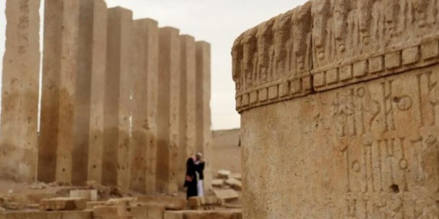 غضب
      يمني
      بعد
      استخدام
      نقش
      سبئي
      “متكأ”