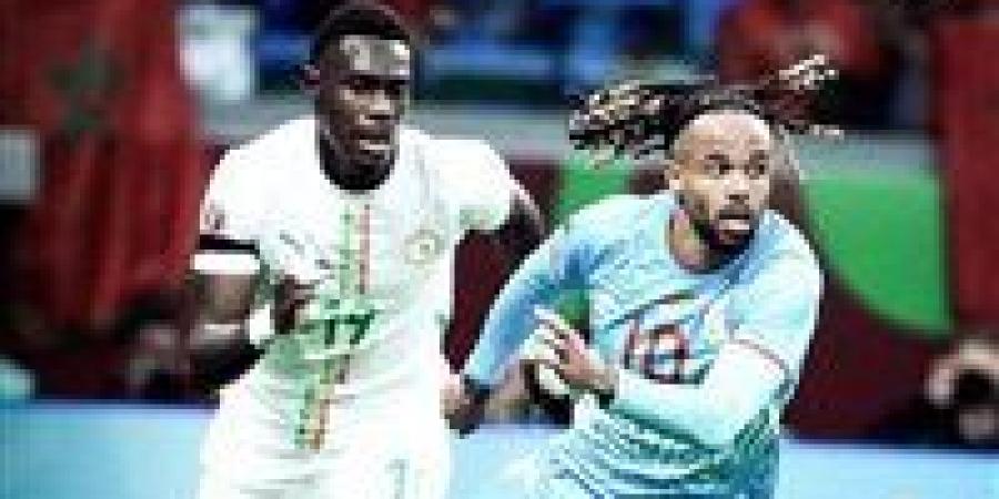 جولة
      التعادلات:
      منتخب
      السنغال
      يتعادل
      أمام
      الكونغو
      الديمقراطية
      (1/1)
      في
      كأس
      أمم
      أفريقيا