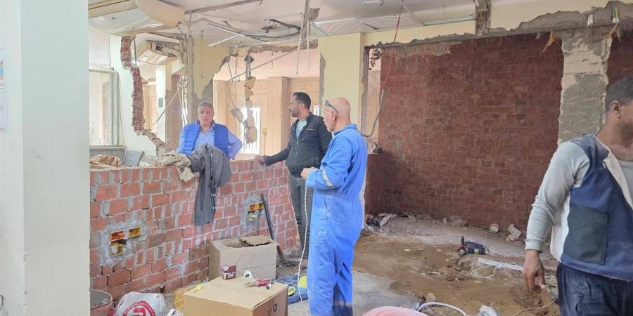 رئيس
      حي
      جنوب
      الغردقة
      يتابع
      أعمال
      تطوير
      المركز
      التكنولوجي