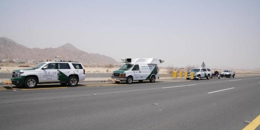 تحسين سطح الطريق لتعزيز السلامة المرورية