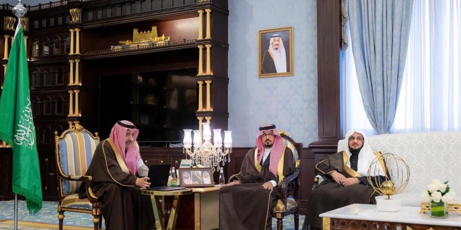 الأمير الدكتور حسام بن سعود يدشن مسجدي المتبرعين وأهالي منطقة الباحة