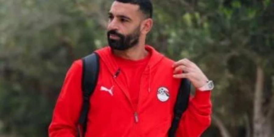 من المستطيل الأخضر إلى بطل الإنسانية.. قصة محمد صلاح مع الأعمال الخيرية