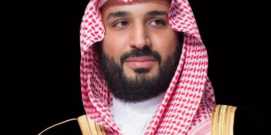 نائب أمير مكة يسلّم وثائق تملّك الوحدات السكنية للمستفيدين من تبرع ولي العهد