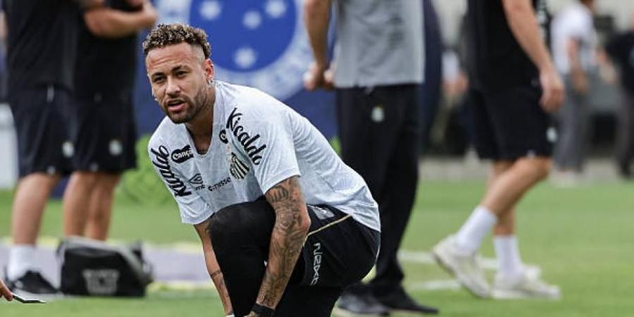 رسميًا.. نيمار يجدد عقده مع سانتوس البرازيلي حتى نهاية عام 2026