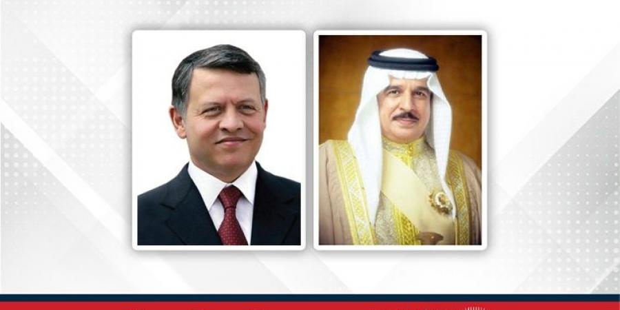 جلالة الملك المعظم يعزي العاهل الأردني في وفاة رئيس الوزراء الأردني الأسبق