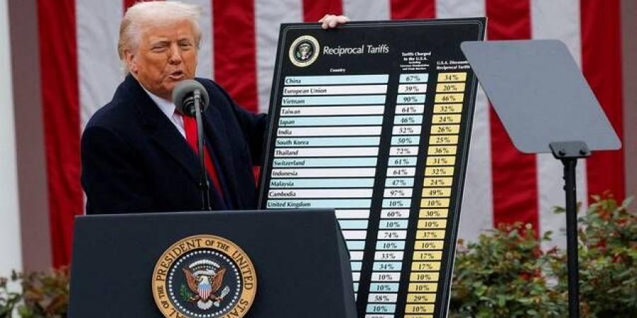 انخفاض إيرادات الرسوم الجمركية الأمريكية بنحو 3 مليارات دولار