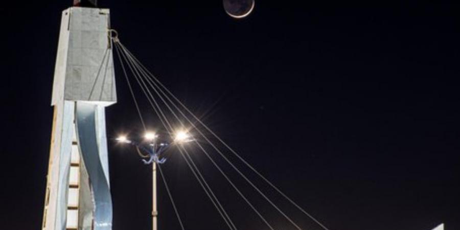 اقتران نجمي سعد ناشرة 1 وسعد ناشرة 2 بالهلال في سماء الحدود الشمالية