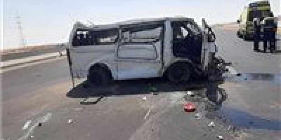 إصابة 5 أشخاص في حادث تصادم سيارتين في السادات بالمنوفية