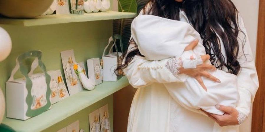 سالي عبد السلام في أول ظهور مع طفلها هارون: ادعولي والنبي أنا بحاول لوحدي وخايفة