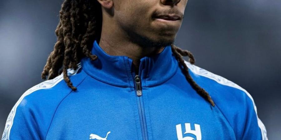 نادي الهلال يعلن غياب سايمون بوابري بسبب إصابة في العضلة الخلفية