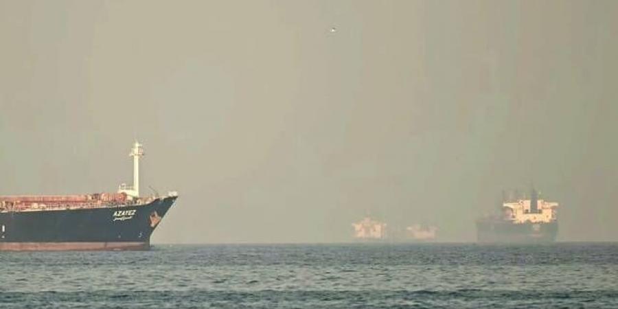 بوابة هرمز.. رموز سرية ورسوم باليوان مقابل العبور