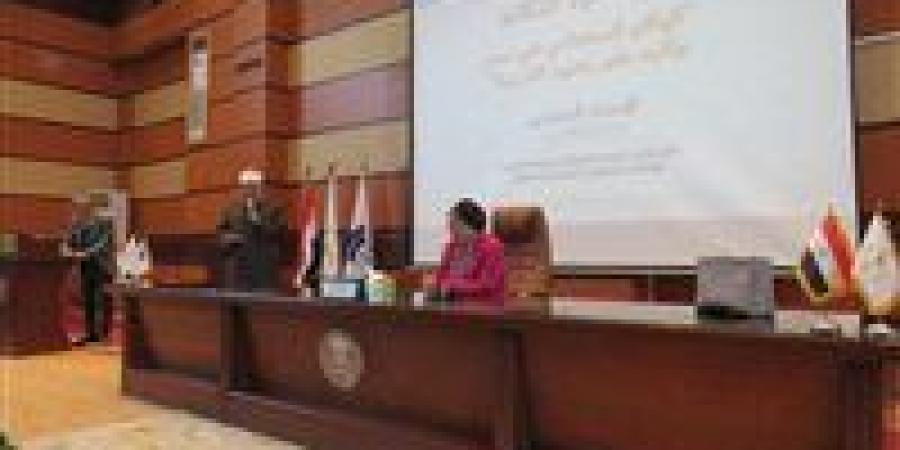 نائب وزير الصحة تشارك في تدريب الأئمة والواعظات لتعزيز الوعي بالقضية السكانية والصحة الإنجابية