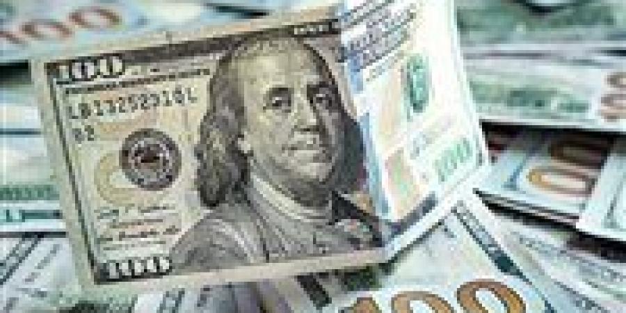 تراجع الدولار أمام الجنيه يفتح باب التساؤلات حول اتجاه السوق