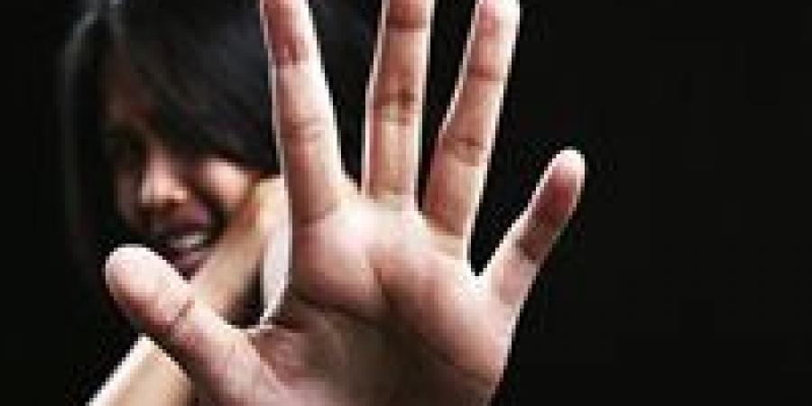 كاميرات المراقبة كلمة الفصل.. التحقيق في اتهام طبيب تجميل بالتحرش بعاملة