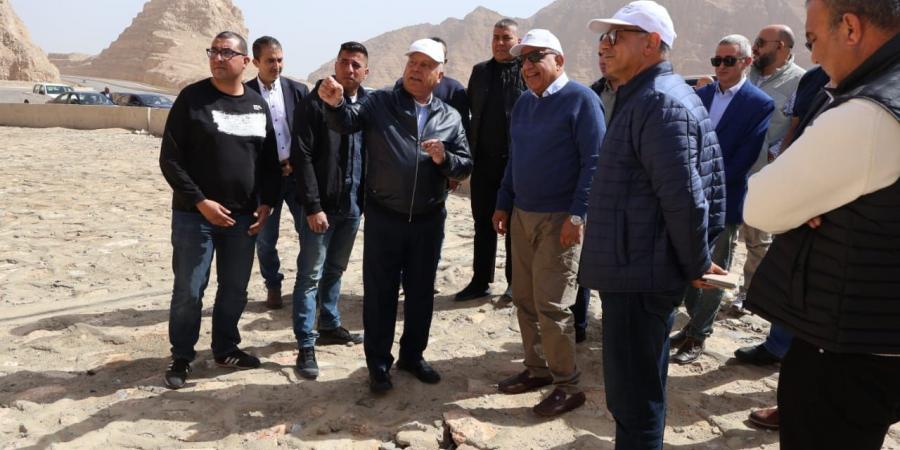 الكهرباء: تعظيم العوائد من الموارد الطبيعية والتوسع فى مشروعات الطاقة المتجددة وخفض استخدام الوقود الأحفوري