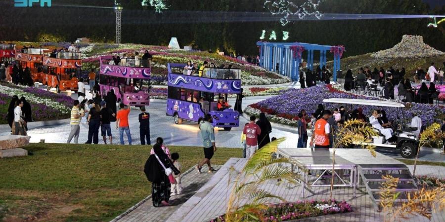 «مهرجان الزهور» وجهة سياحية تثري الإبداع وتعزز جودة الحياة في ينبع الصناعية