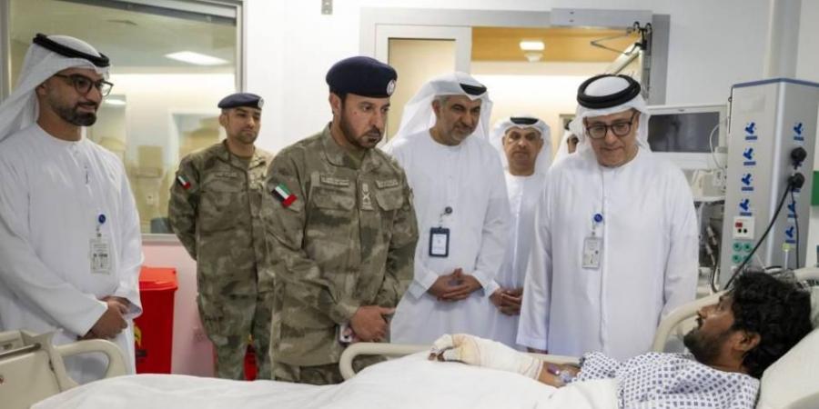 رئيس
      فريق
      «إدارة
      الطوارئ
      لأبوظبي»
      يتفقد
      المتأثرين
      من
      الاعتداءات
      الإيرانية
      الغاشمة