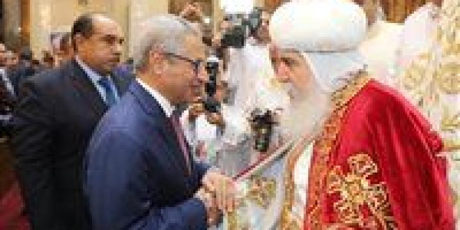 محافظ
      بني
      سويف
      يهنئ
      الأخوة
      المسيحيين
      بعيد
      القيامة
      المجيد
      من
      مطرانية
      بني
      سويف