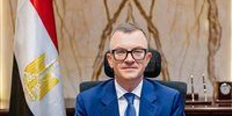 جائزة
      مصر
      للتميز
      الحكومي
      تطلق
      دورتها
      الخامسة
      بـ15
      فئة
      مؤسسية
      وفردية