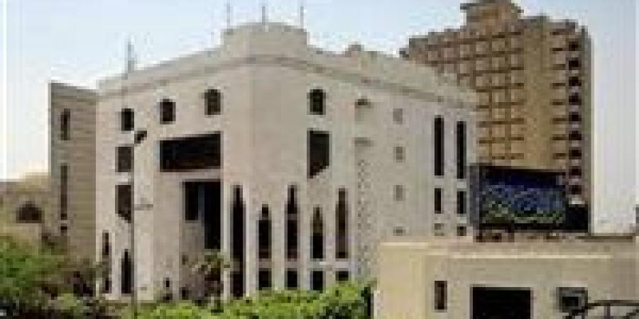 فتوى
      دار
      الإفتاء
      حول
      حكم
      من
      اكتشف
      نجاسة
      بثوبه
      بعد
      انتهاء
      الصلاة