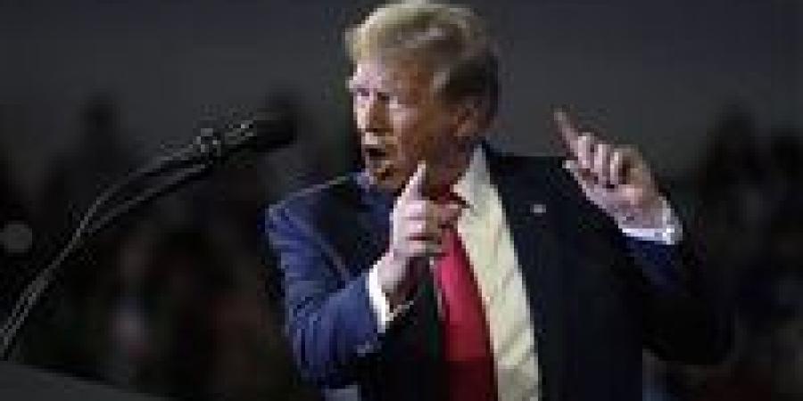 تصعيد
      خطير..
      حصار
      أميركي
      شامل
      يطبق
      الخناق
      على
      موانئ
      إيران