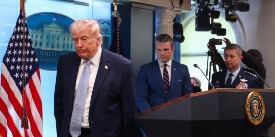 «باكستان
      أم
      دولة
      أخرى»..
      ترامب
      يناقض
      نفسه
      بشأن
      مفاوضات
      إيران