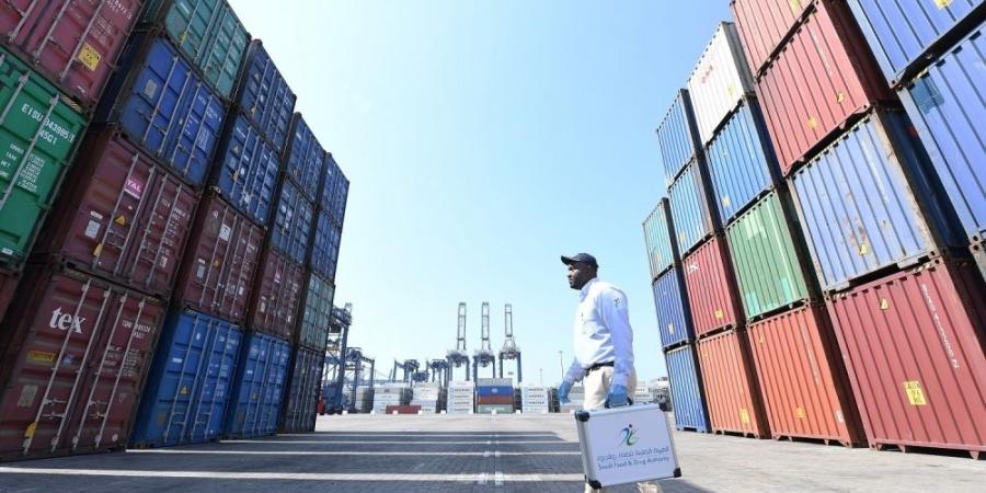 اشتراطات محدثة لفسح المنتجات الغذائية والطبية في المعارض والمواسم