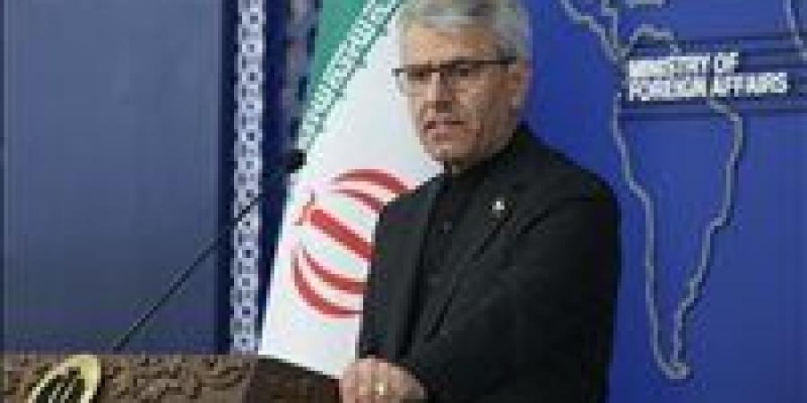 خارجية
      إيران:
      من
      الممكن
      أن
      تناقش
      طهران
      مع
      واشنطن
      معايير
      تخصيب
      اليورانيوم