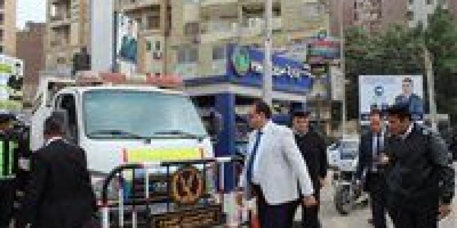 ضبط
      98
      ألف
      مخالفة
      مرورية..
      و53
      حالة
      تعاطي
      مخدرات
      بين
      السائقين
      على
      الطرق