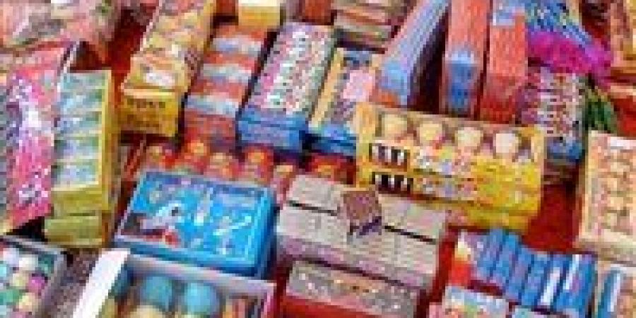 3.5
      مليون
      صاروخ..
      ضربة
      أمنية
      لتجار
      الألعاب
      النارية
      بالقاهرة