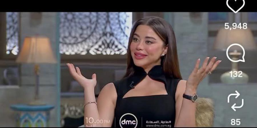 يارا
      السكري:
      بحب
      الراجل
      اللي
      عنده
      ذكاء
      عاطفي
      ويكون
      رياضي
      وابن
      بلد