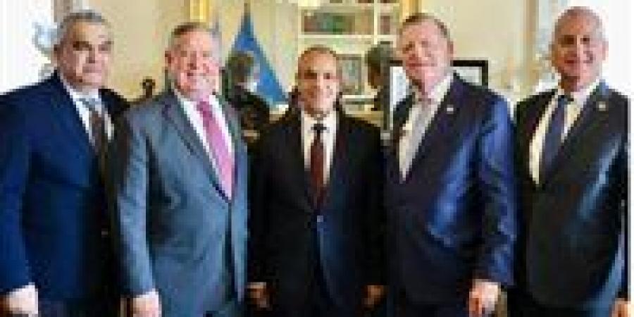 تحت
      قبة
      الكونجرس..
      وزير
      الخارجية
      يستعرض
      ثوابت
      الموقف
      المصري
      تجاه
      أزمات
      غزة
      والسودان
      ولبنان