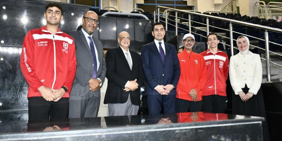 وزير
      الشباب
      والرياضة
      يشهد
      ختام
      كأس
      العالم
      سلاح
      الشيش