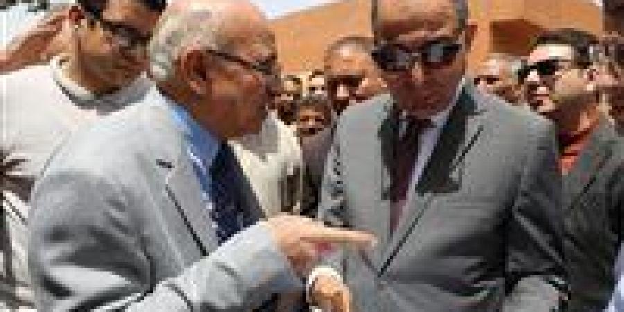 أهالي
      الكرم
      يشكرون
      الرئيس
      السيسي
      على
      "حياة
      كريمة"..
      ومواطن
      :
      شكراً
      يا
      ريس
      على
      كل
      اللي
      بتقدمه
      لينا