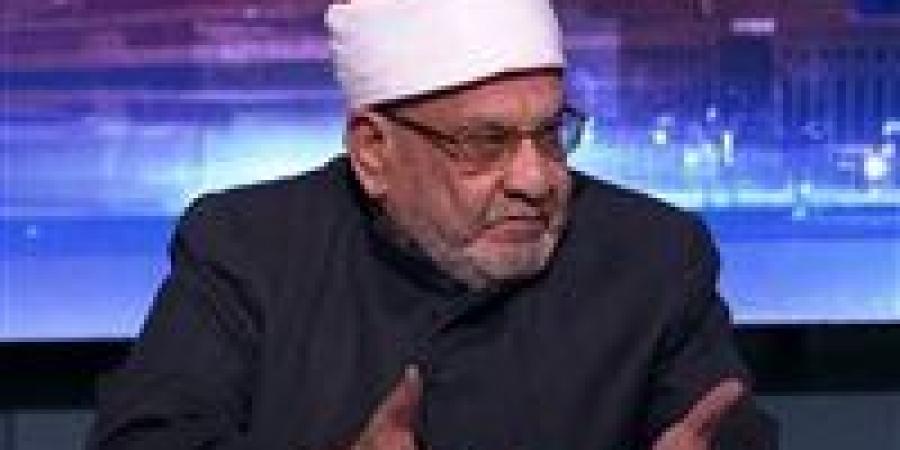 أحمد
      كريمة
      يفجر
      مفاجأة:
      خدمة
      الزوجة
      لزوجها
      ليست
      واجبًا
      شرعيًا
      ملزمًا