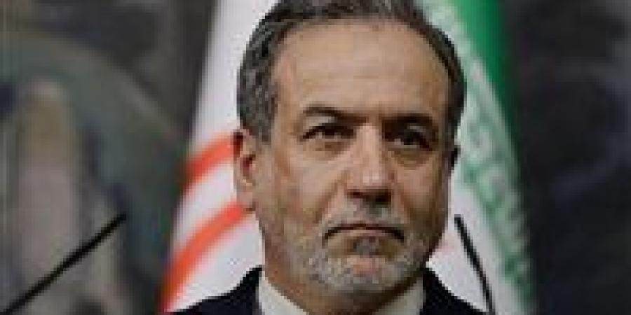 بوادر
      انقسام..
      الحرس
      الثوري
      يهاجم
      تصريحات
      وزير
      الخارجية
      بشأن
      مضيق
      هرمز