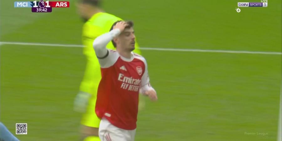 مان
      سيتي
      ضد
      آرسنال..
      ملخص
      اهداف
      ونتيجة
      مباراة
      مانشستر
      سيتي
      وآرسنال
      في
      الدوري
      الإنجليزي
      بعد
      مرور
      45
      دقيقة