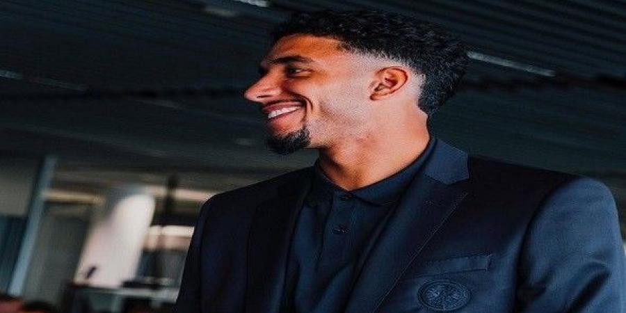 مرموش
      يتحدث
      عن
      لقاء
      أرسنال
      المرتقب
      وحظوظ
      مصر
      في
      المونديال