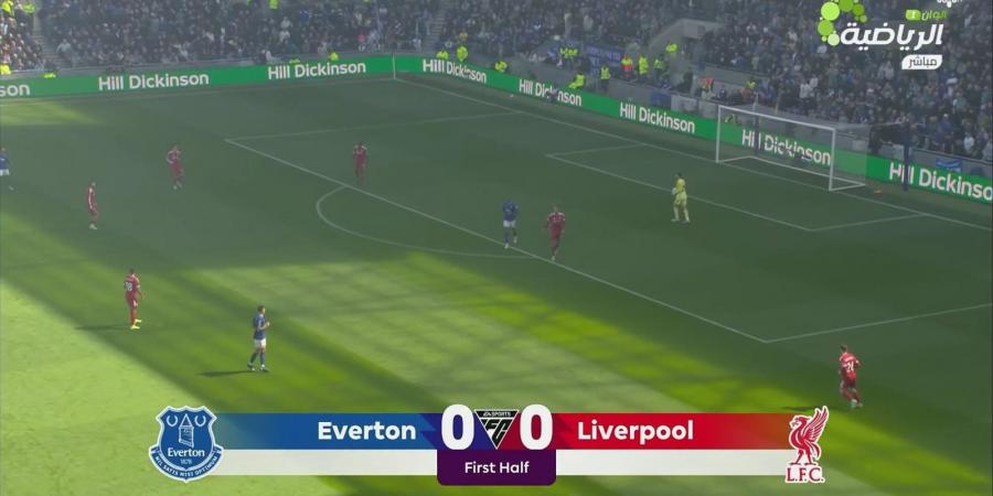 إيفرتون
      ضد
      ليفربول..
      انطلاق
      مباراة
      ليفربول
      وإيفرتون
      في
      الدوري
      الإنجليزي