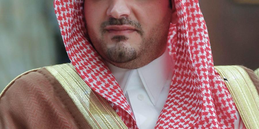 وزير الداخلية يعتمد الخطة الاستراتيجية لمركز أبحاث الجريمة