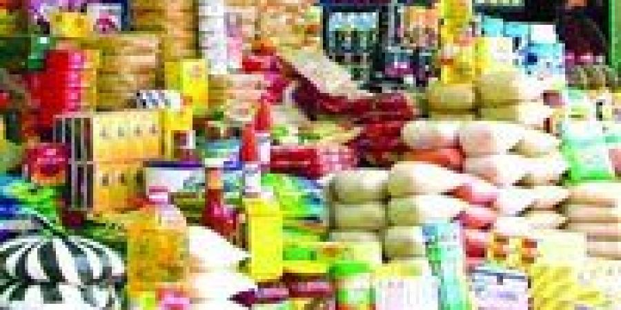 أسعار
      مخفضة
      في
      زمن
      الغلاء..
      “كلنا
      واحد”
      تخفف
      العبء
      عن
      الأسر