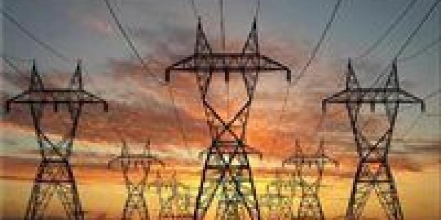 البترول
      ردا
      على
      "تخفيف
      أحمال
      الكهرباء":
      شائعة
      تتكرر
      مع
      كل
      موسم