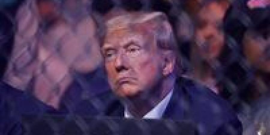 «العالم
      يحبس
      أنفاسه»..
      ترامب
      يتعهد
      باتفاق
      نووي
      إيراني
      أفضل
      من
      القديم