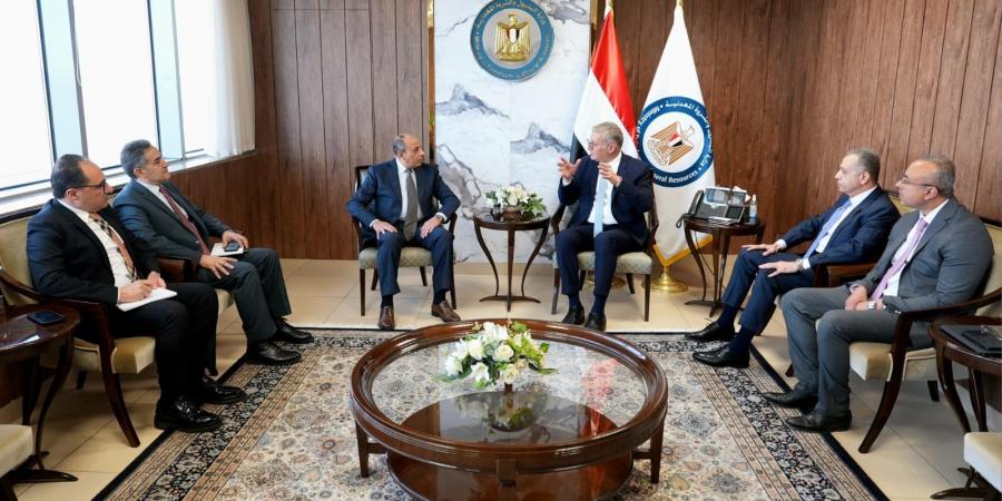 سداد
      مستحقات
      الشركاء
      يونيو|
      البترول:
      ننسق
      مع
      البرلمان
      لتأمين
      الطاقة
      وتعزيز
      الاستثمار