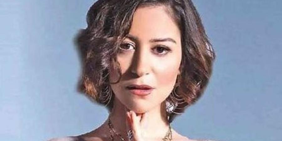 اليوم..
      تشييع
      جثمان
      والد
      منة
      شلبي
      من
      مسجد
      الفاروق